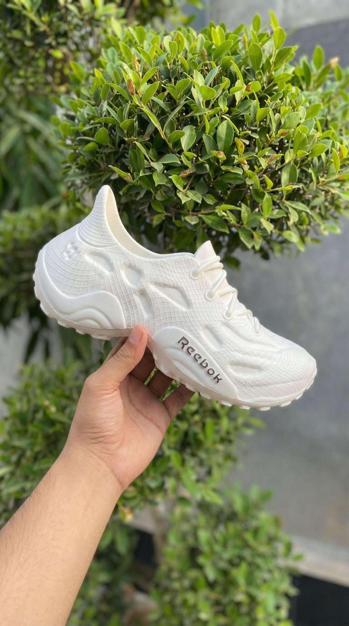 Reebook Hard-Shell Predator - Eaze
