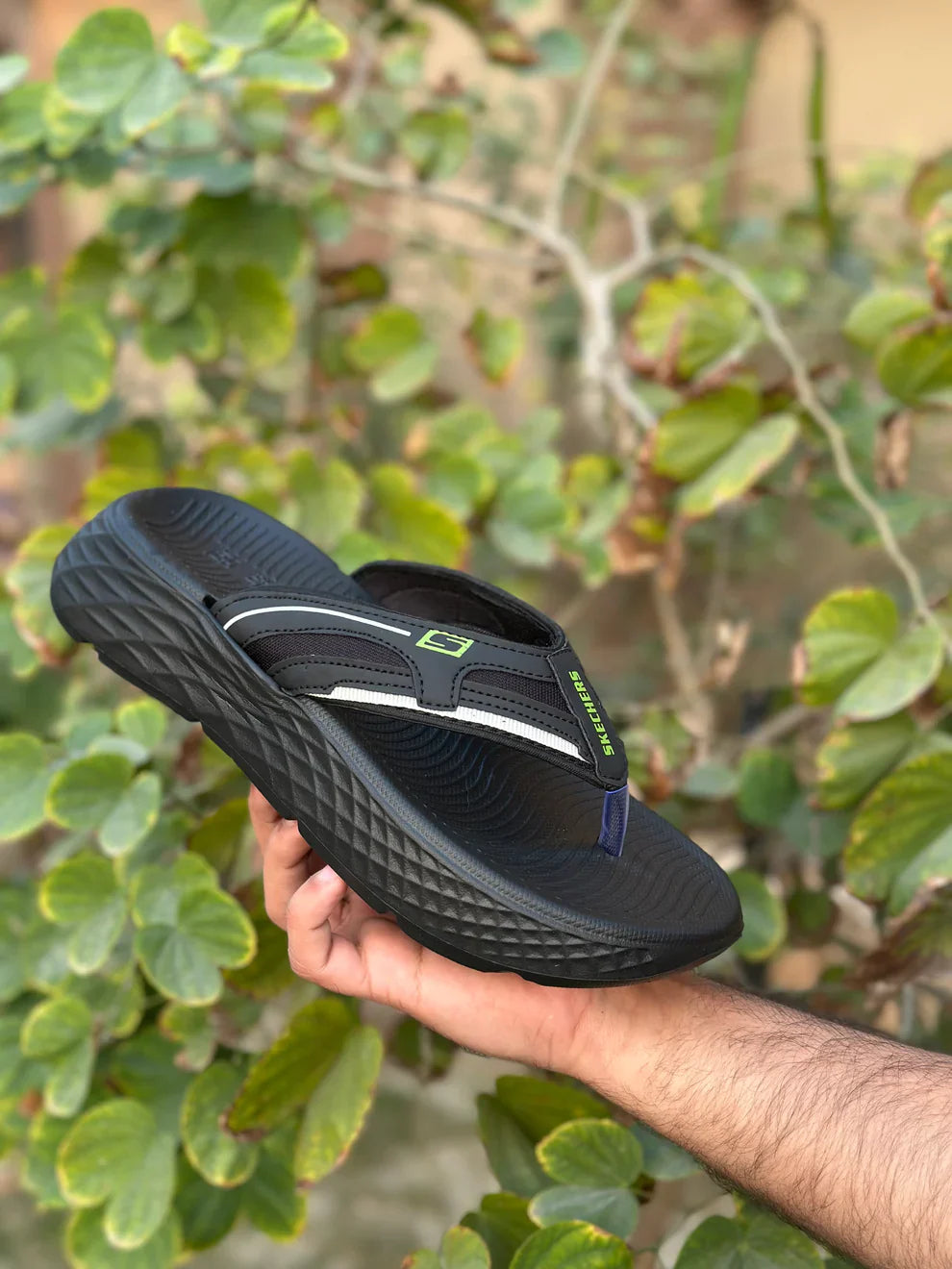 Skechers Flip-Flop Slides