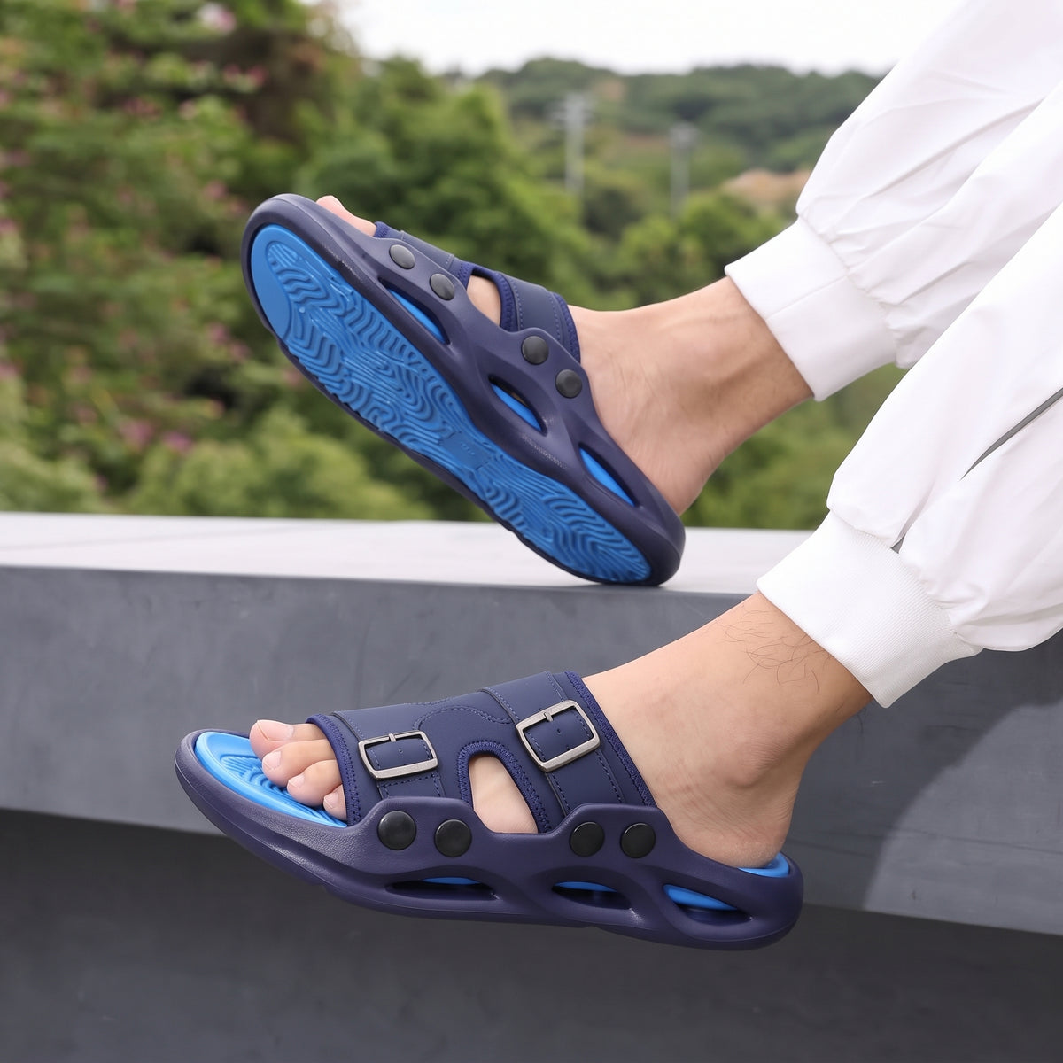 Cruze Buckle Slides