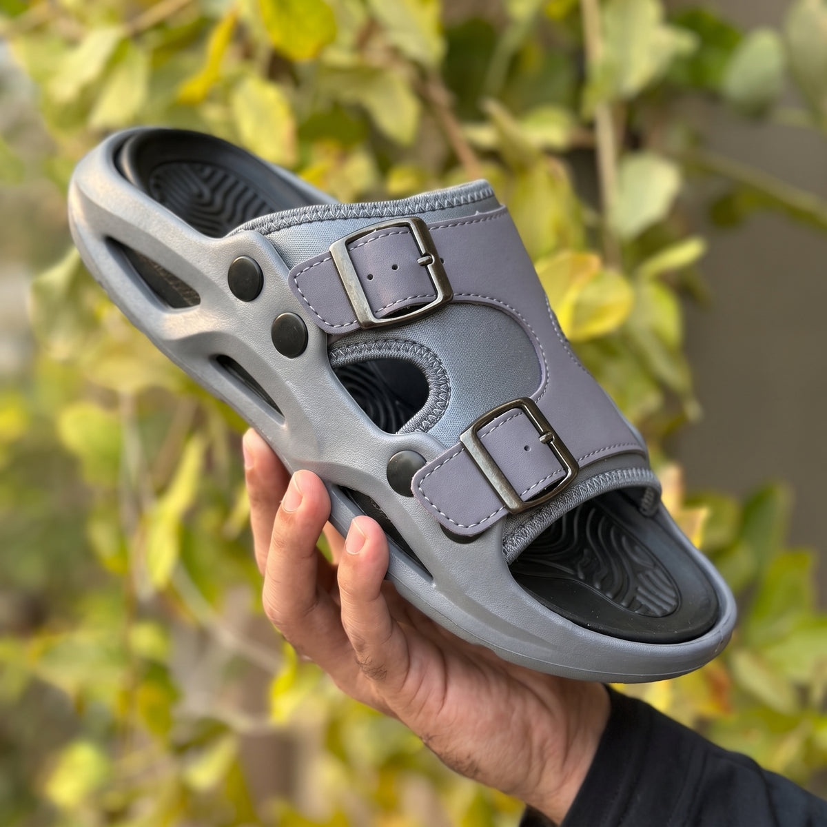 Cruze Buckle Slides