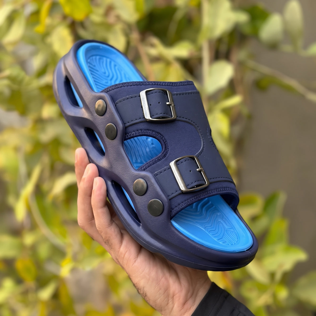 Cruze Buckle Slides