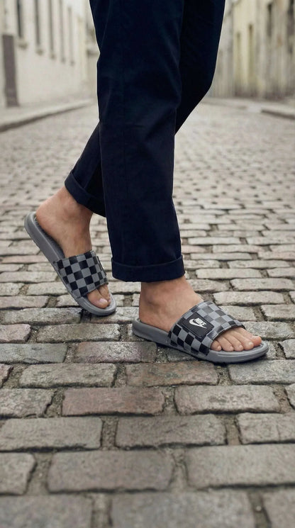 Nike Victoria Slides - Eaze