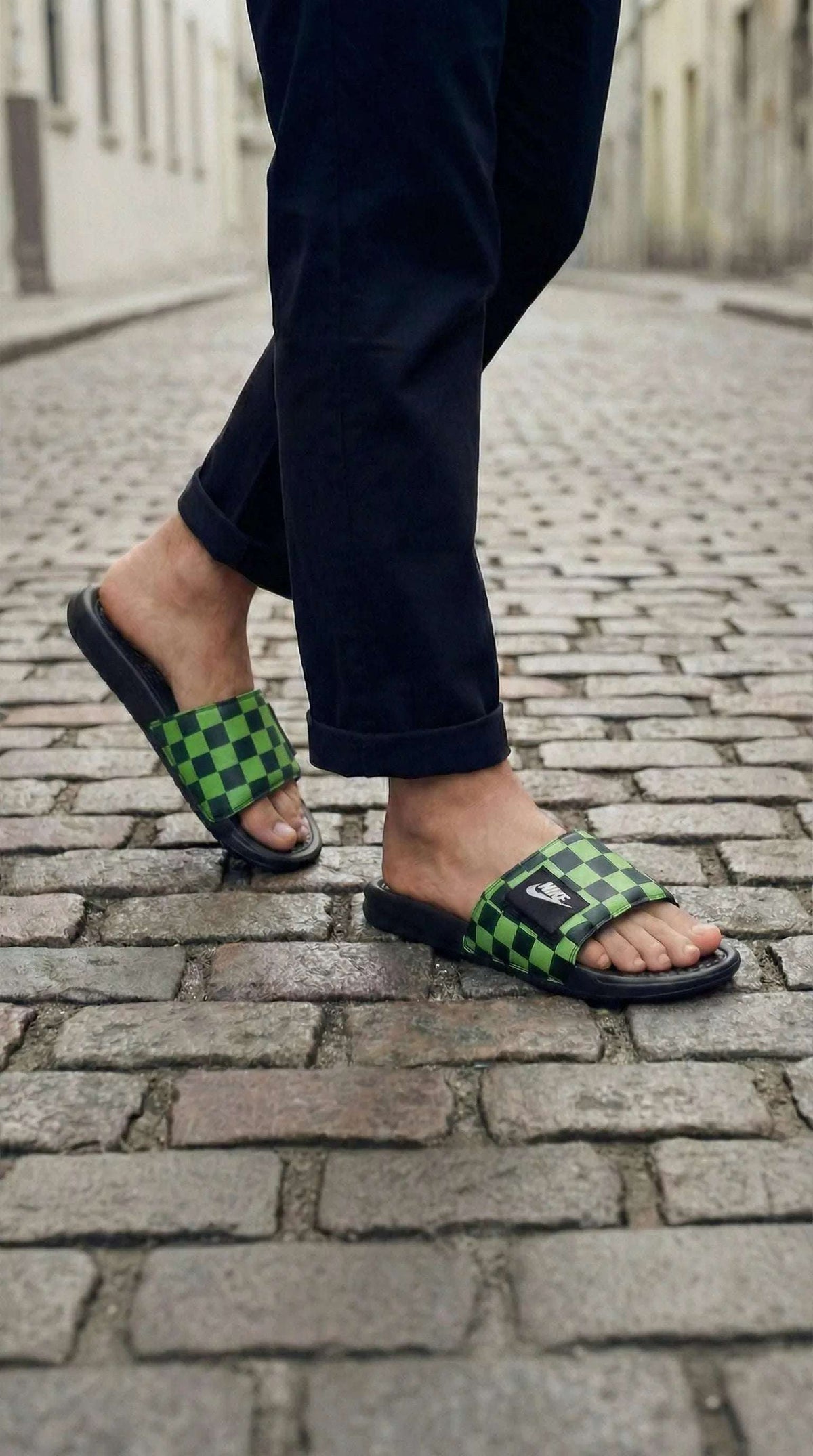 Nike Victoria Slides - Eaze