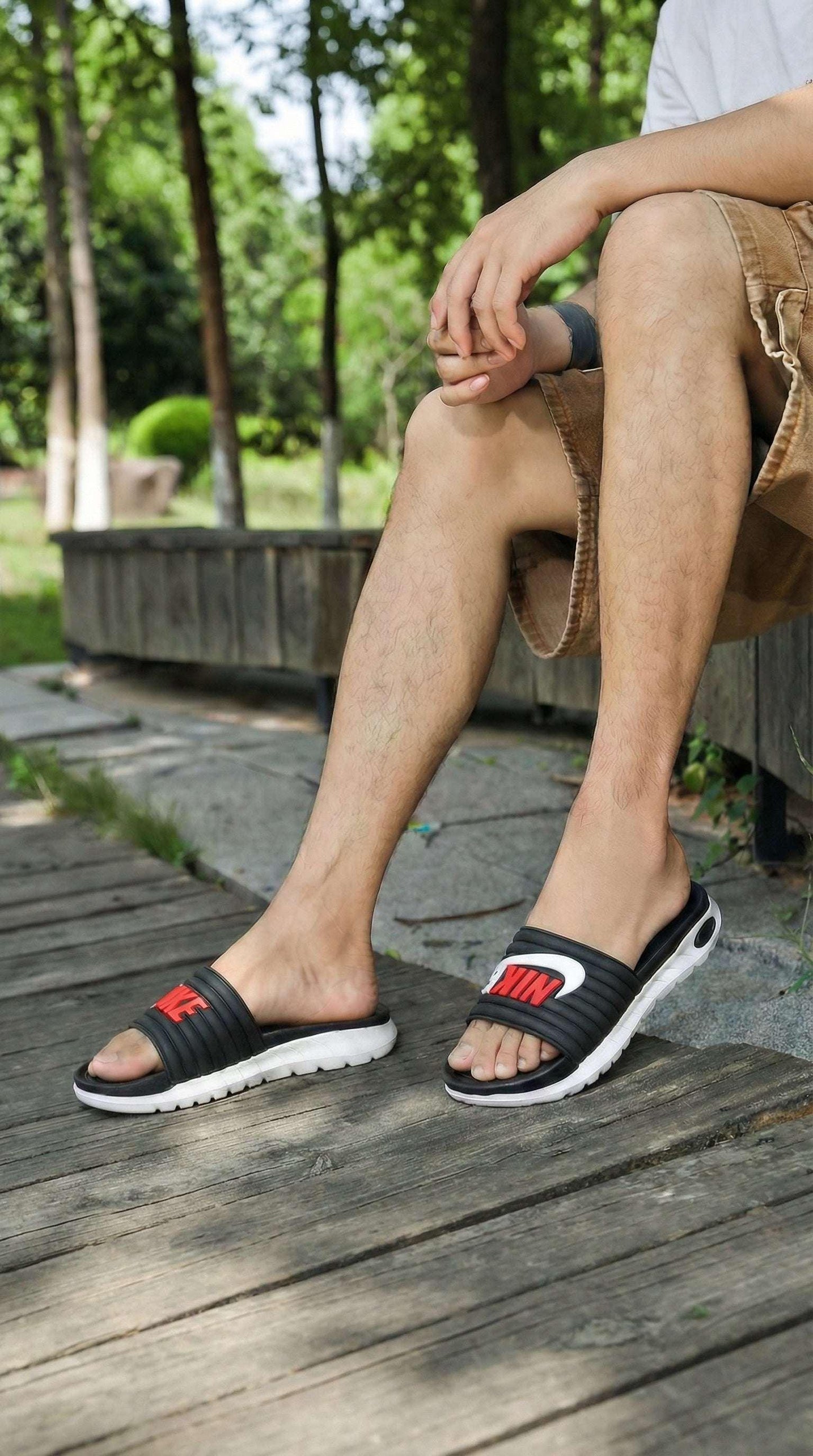 Nike Slides - Eaze