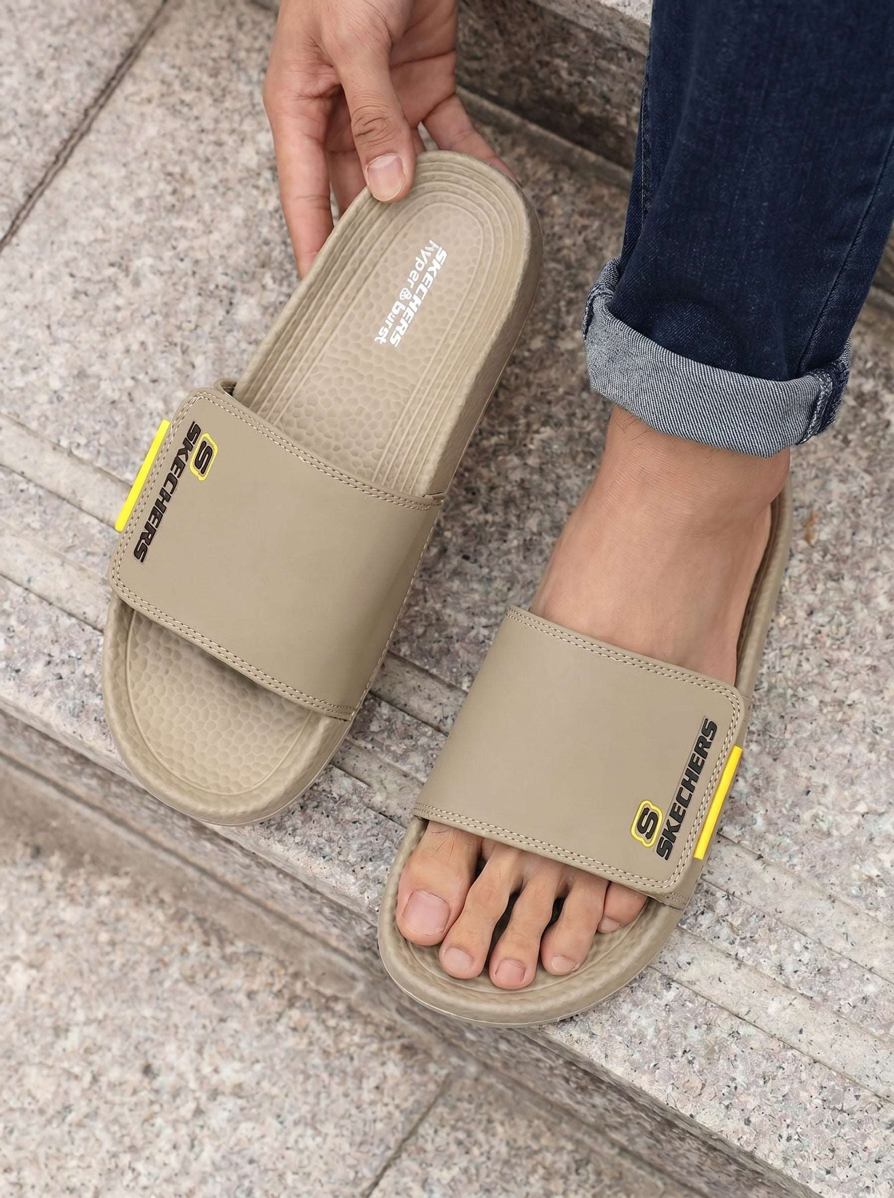 Hyper Burst Skecher Sleeper