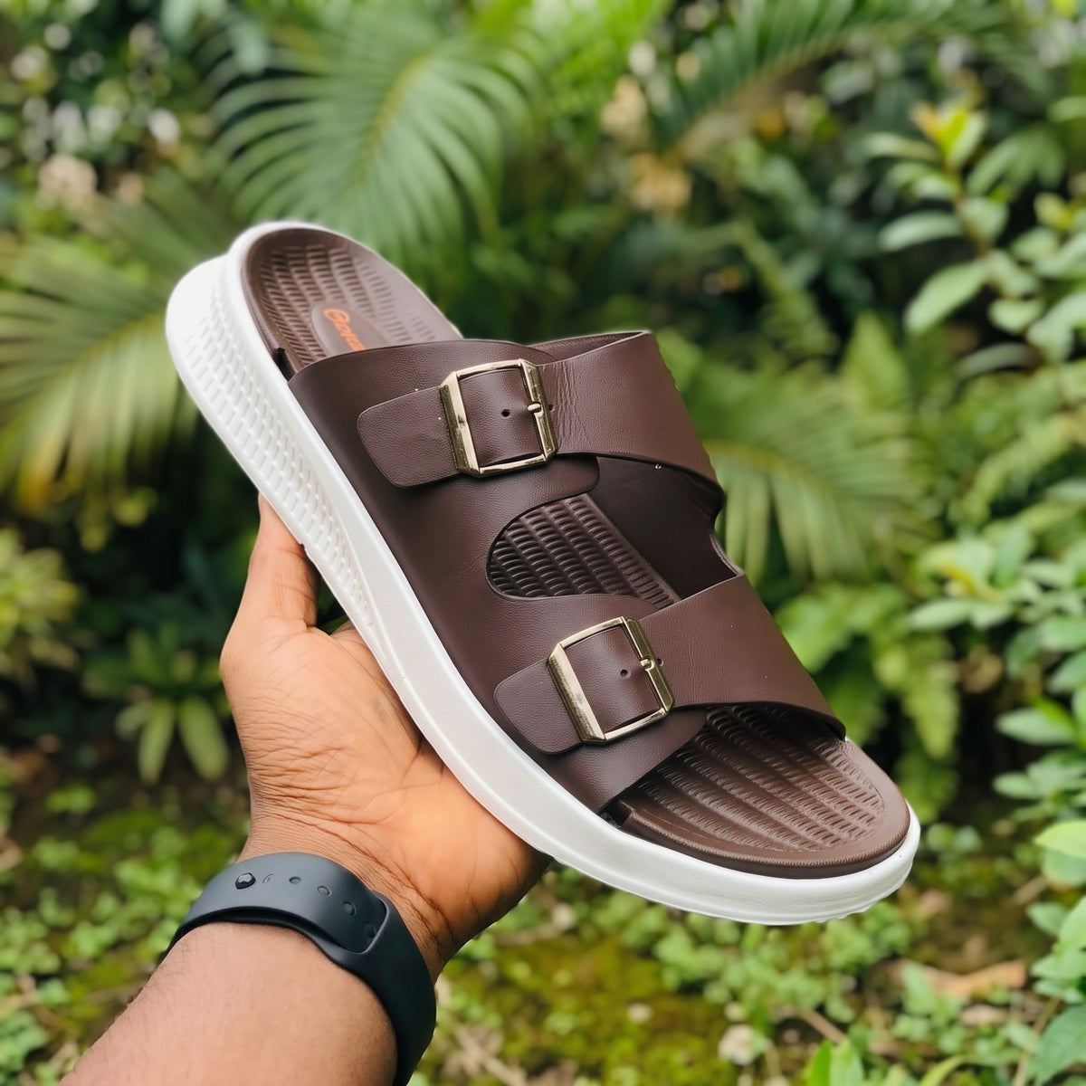 Double Strap Buckle Chappal